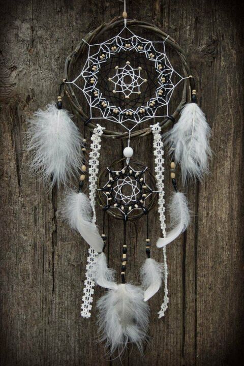 dream catcher amulet - protects from nightmares