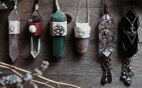 types of amulets for luck
